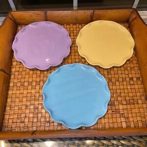 Williams Sonoma Pastel Scalloped 8” Desert Plates